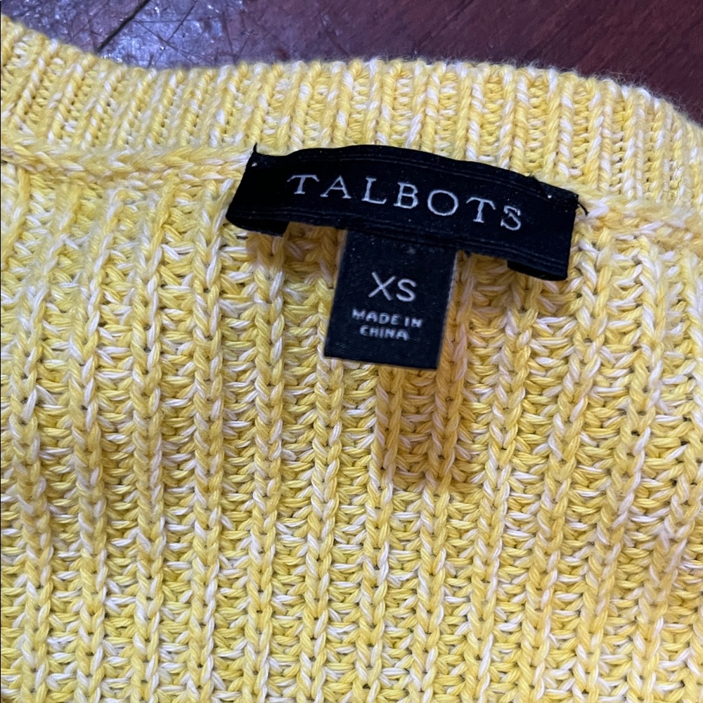 🌻3/$15🌻 Talbots Bright Yellow Cable-Front Crewneck Sweater - Picture 3 of 7